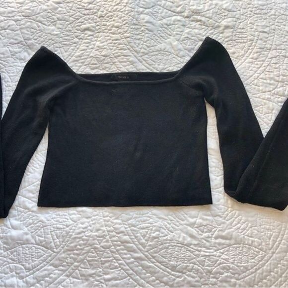 Forever 21 Black Midriff Long-sleeved Shirt - Picture 2 of 4